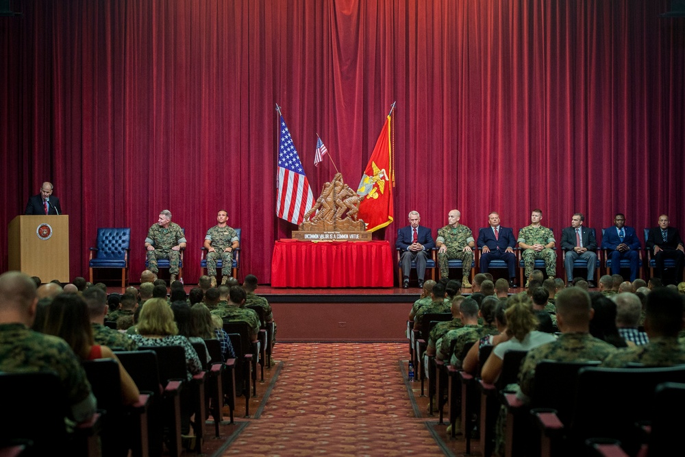 U.S. Service members graduate CDET