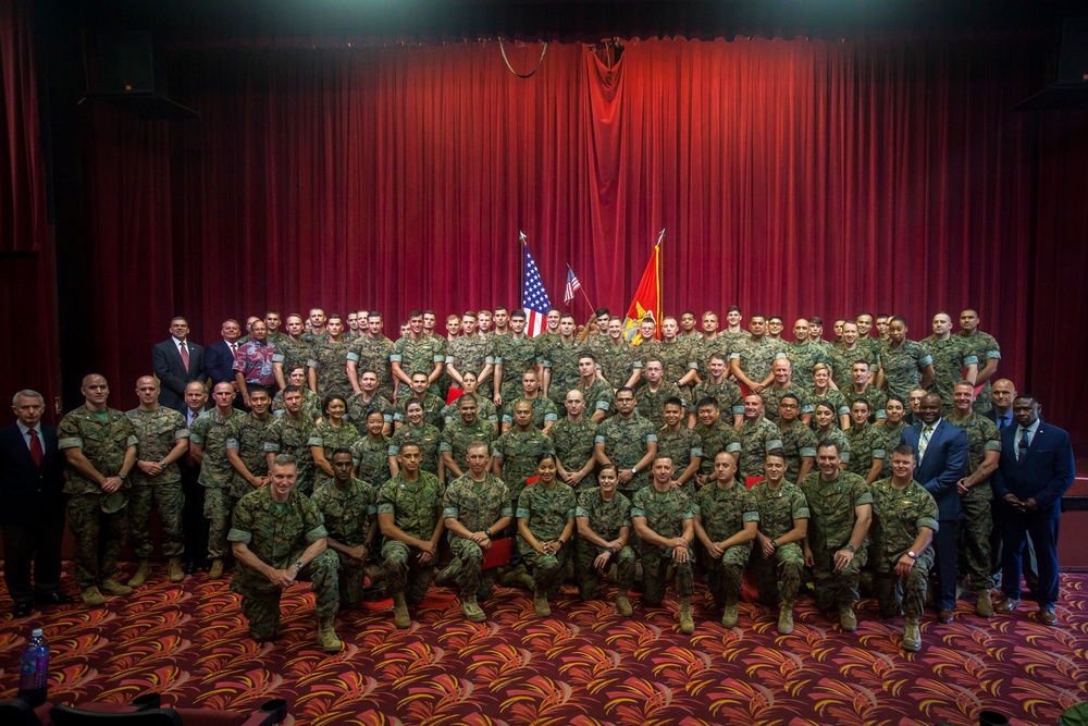 U.S. Service members graduate CDET