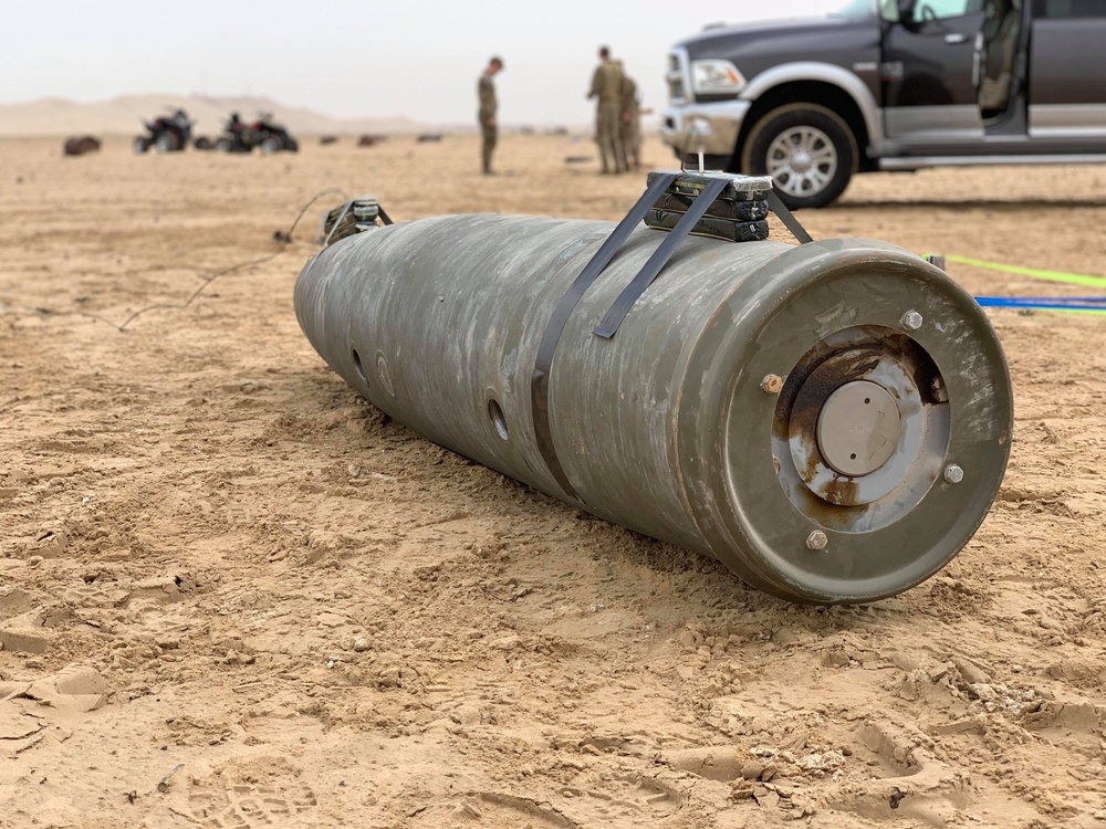 EOD disposes of 2000-pound bomb