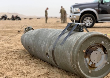 EOD disposes of 2000-pound bomb
