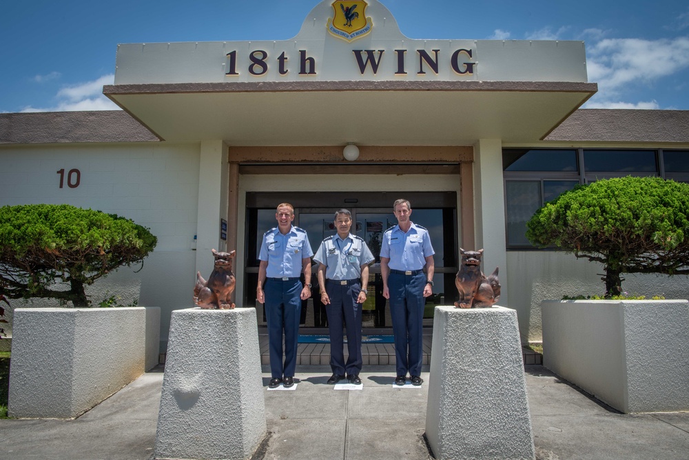 JASDF Chief of Staff, U.S. Forces Japan commander visit Okinawa