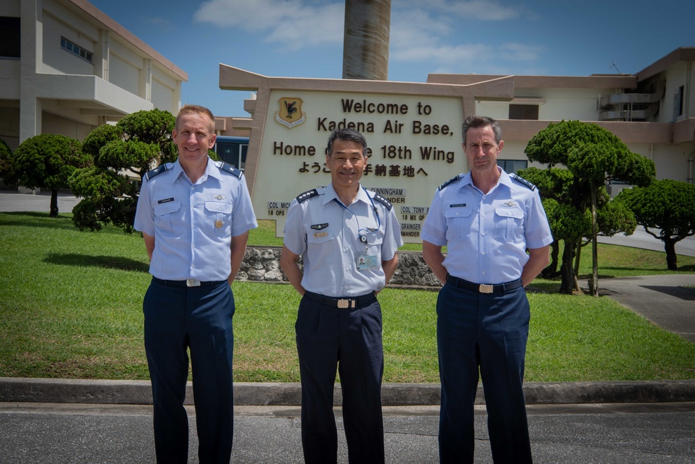 JASDF Chief of Staff, U.S. Forces Japan commander visit Okinawa