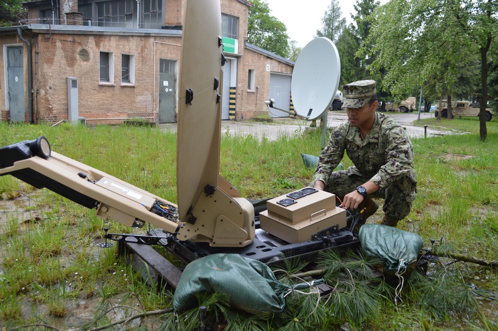 Seabees Set Up Communications in Poland During Resolute Castle 19