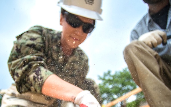 Service Members Renovate Home with Habitat for Humanity