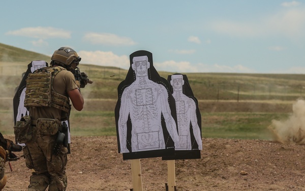 10th Group Green Berets, K9s, and Law Enforcement Training Together