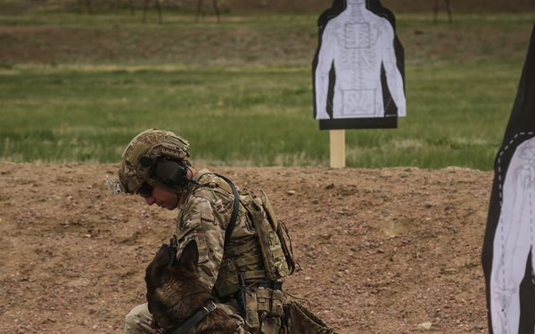 10th Group Green Berets, K9s, and Law Enforcement Training Together