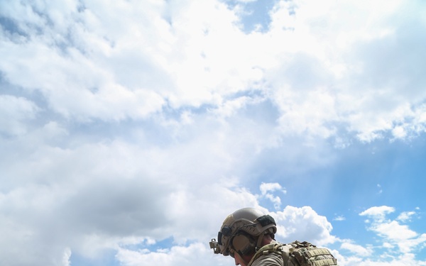 10th Group Green Berets, K9s, and Law Enforcement Training Together