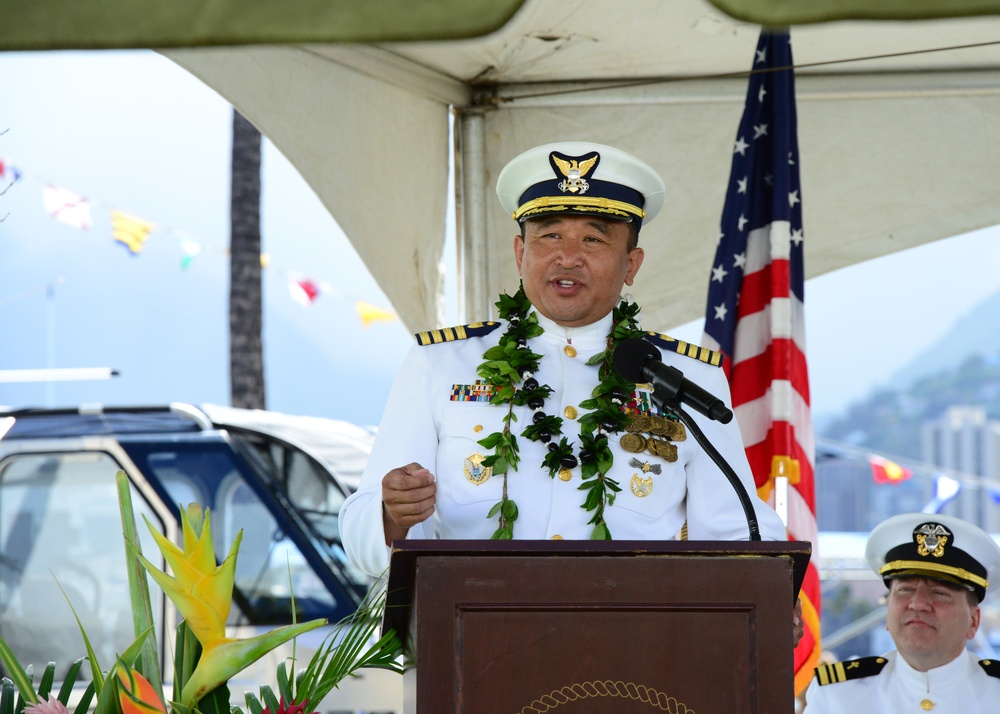Coast Guard Sector Honolulu holds change of command
