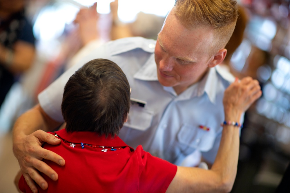 Service Members Visit Senior Center