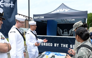 SUBFOR Sailors Visit Somerset County Vocational and Technical School during FWNY 2019