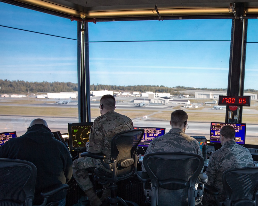 Exercise Northern Edge 19 Air traffic control center