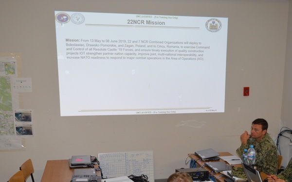 22 Naval Construction Regiment Commodore is briefed by 22 NCR operational planning team