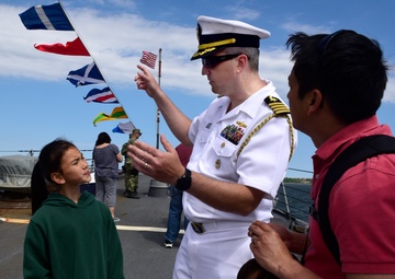 CO leads tour of former ship at Fleet Week 2019