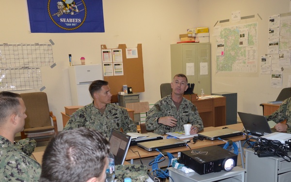 22 Naval Construction Regiment Operational Planning Team Gets Feedback From Commodore Geertsema
