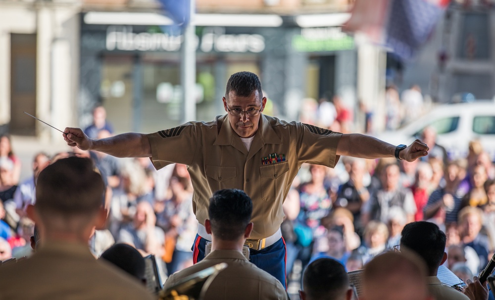 1st Marine Division Band concert at Chateau-Thierry