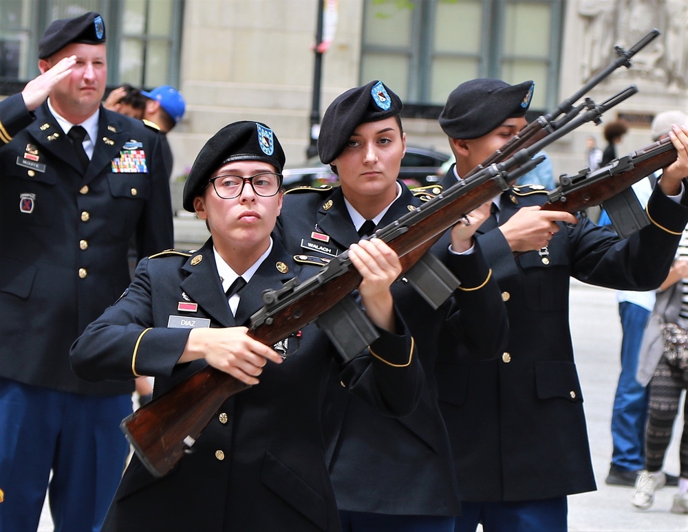 Illinois National Guard at Chicago Memorial Day