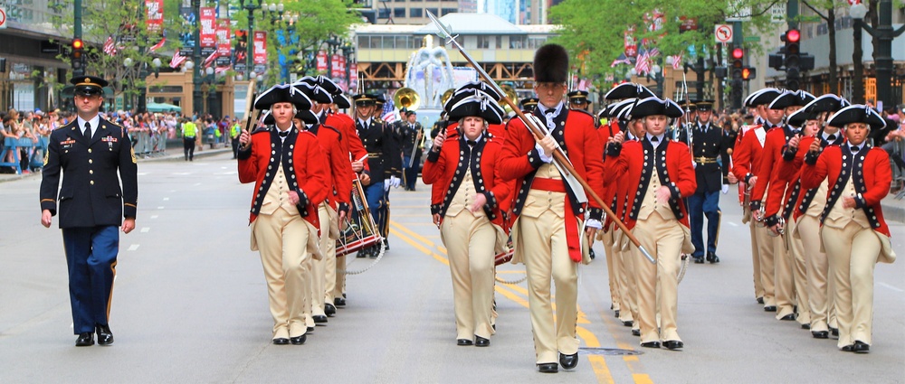 Old Guard Fife and Drum Corps at Chicago Memorial Day Parade