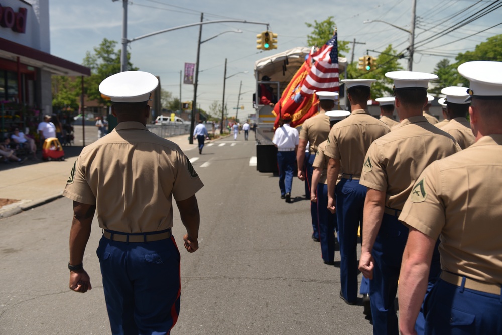 DVIDS Images Staten Island Memorial Day Parade [Image 5 of 8]