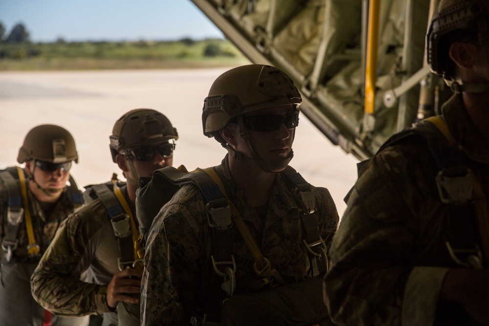 Static Line Jump: SPMAGTF-CR-AF 19.2 Marines increase aerial-delivery proficiency