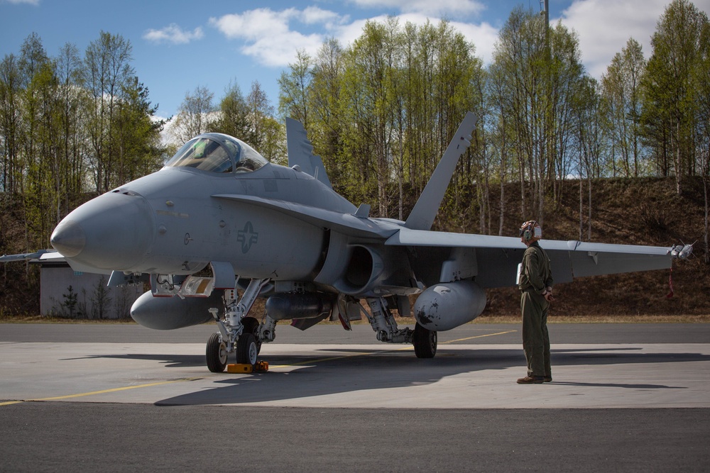 Arctic Challenge 19 – VMFA-251 flight line operations