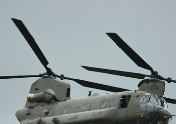 Duxford Air Festival features US, UK aircraft past, present