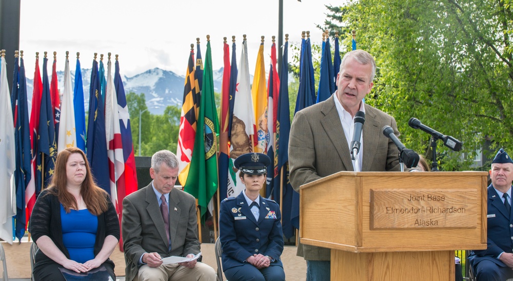 Anchorage commemorates Memorial Day