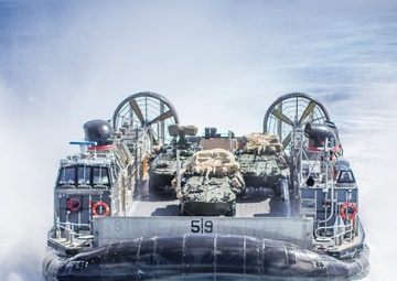 USS Boxer LCAC Operations