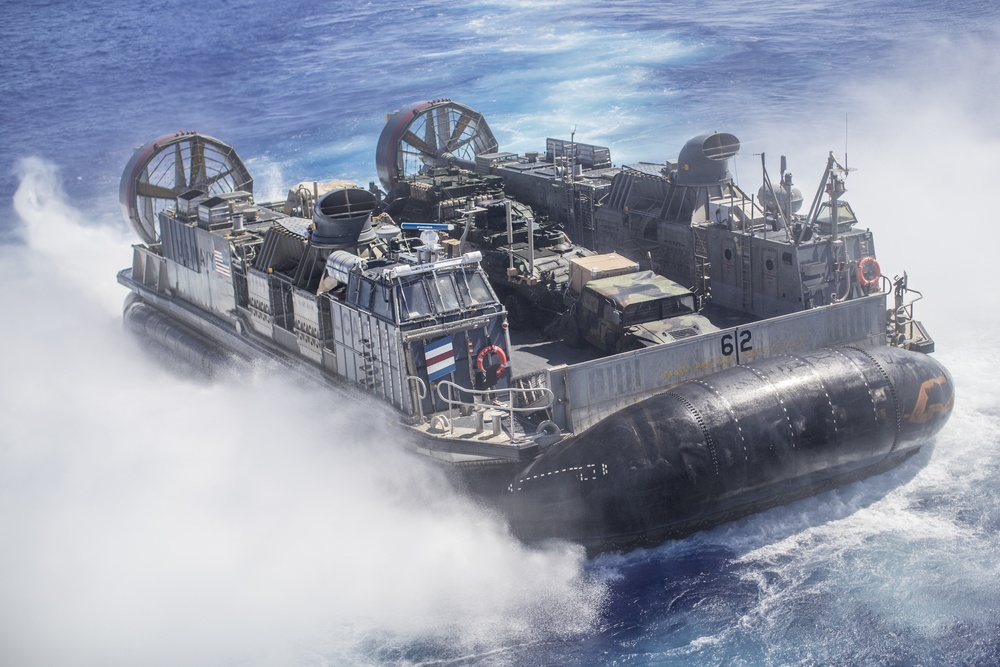 USS Boxer LCAC Operations