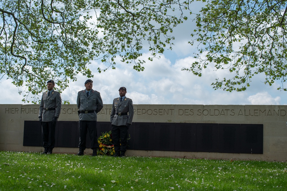 German wreath-laying Ceremony