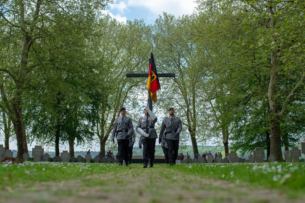 German wreath-laying Ceremony