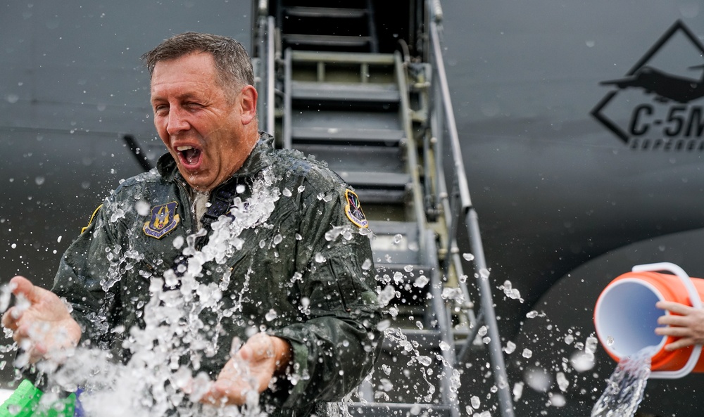 C-5 pilot takes final flight