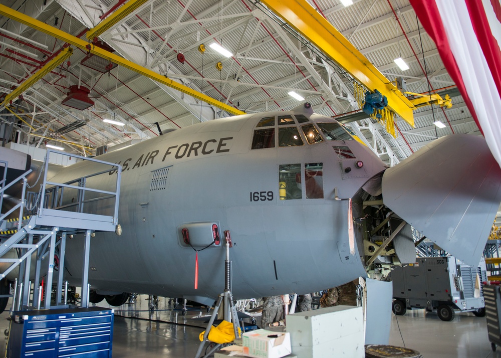 Connecticut Maintainers make newly-acquired C-130H mission-ready