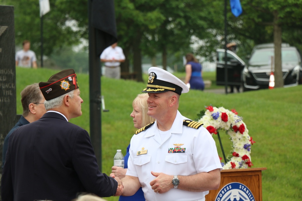 NAMRU-Dayton Commanding Officer Speaks at Local Memorial Day Ceremony