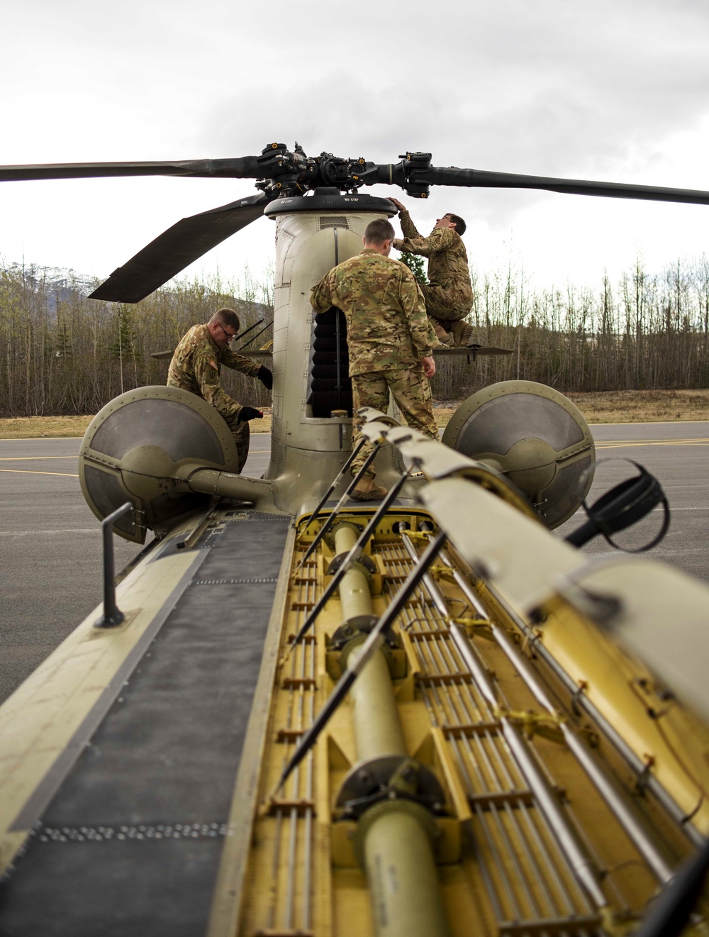 Alaska Army Guard aviators train for transition
