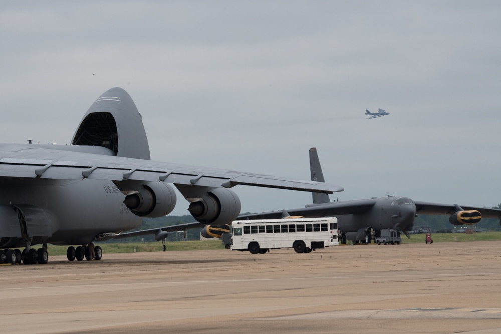 A C-5M Super Galaxy arrives at Barksdale
