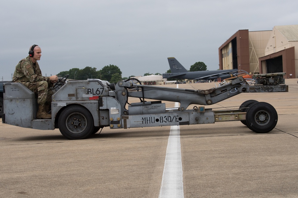 A C-5M Super Galaxy arrives at Barksdale