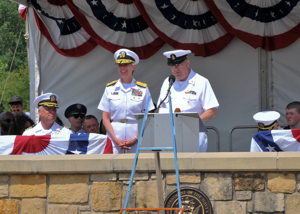 DVIDS Images DFW Memorial Day Service [Image 3 of 7]