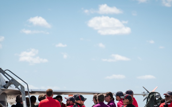 Luke Conducts Transient Aircraft Training with Mesa Airport