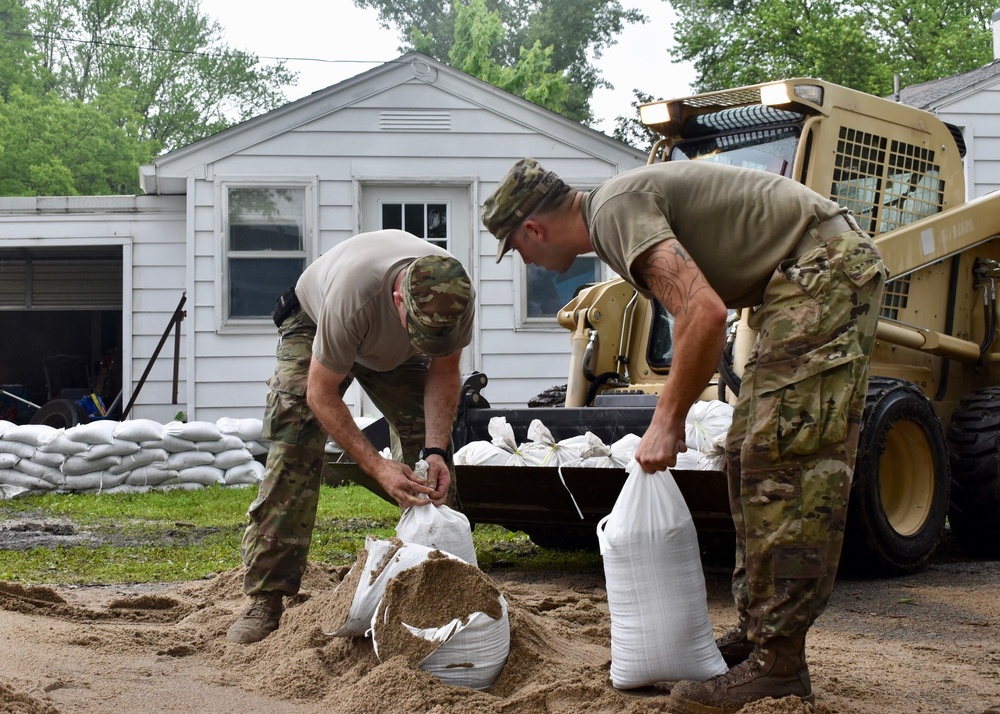 Missouri National Guard responds to flooding in Brunswick, Chariton County
