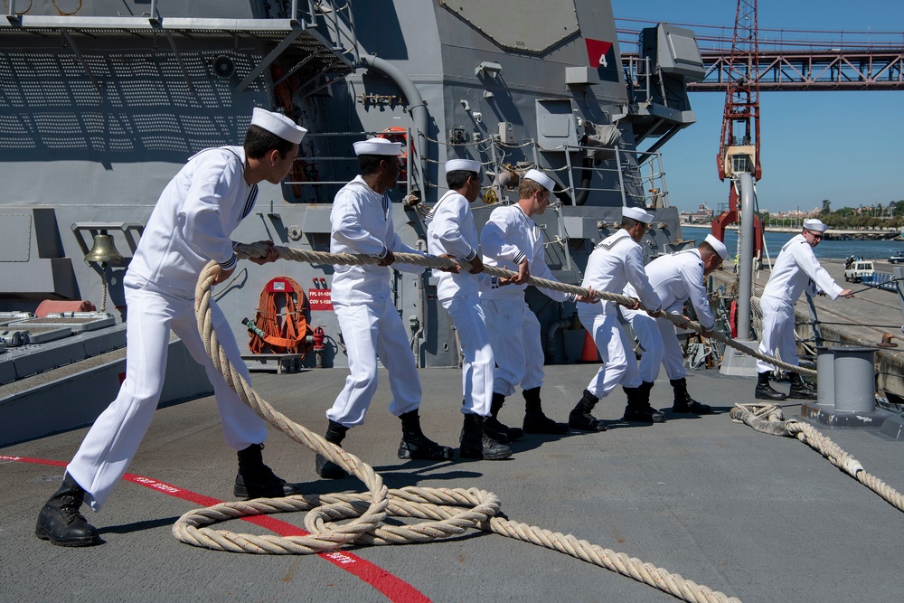 USS Roosevelt (DDG 80)