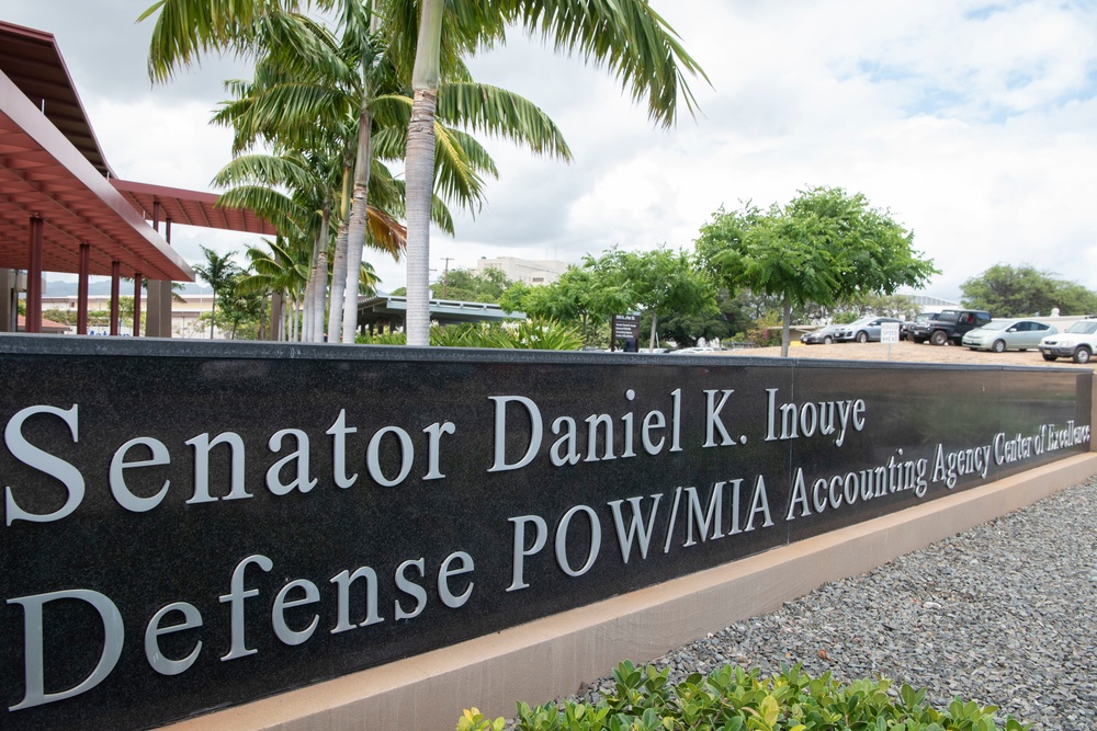 Acting Secretary of Defense Shanahan Visits Defense POW/MIA Accounting Agency