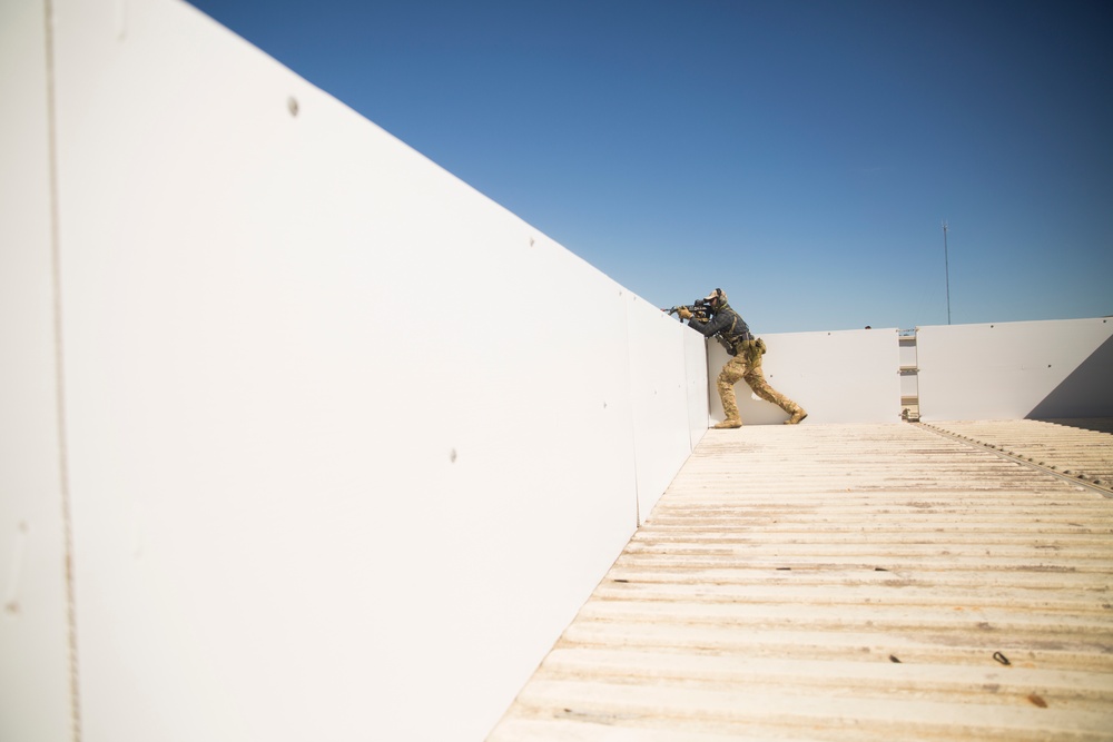 U.S. Marines, ADF and AFP conduct MOUT training