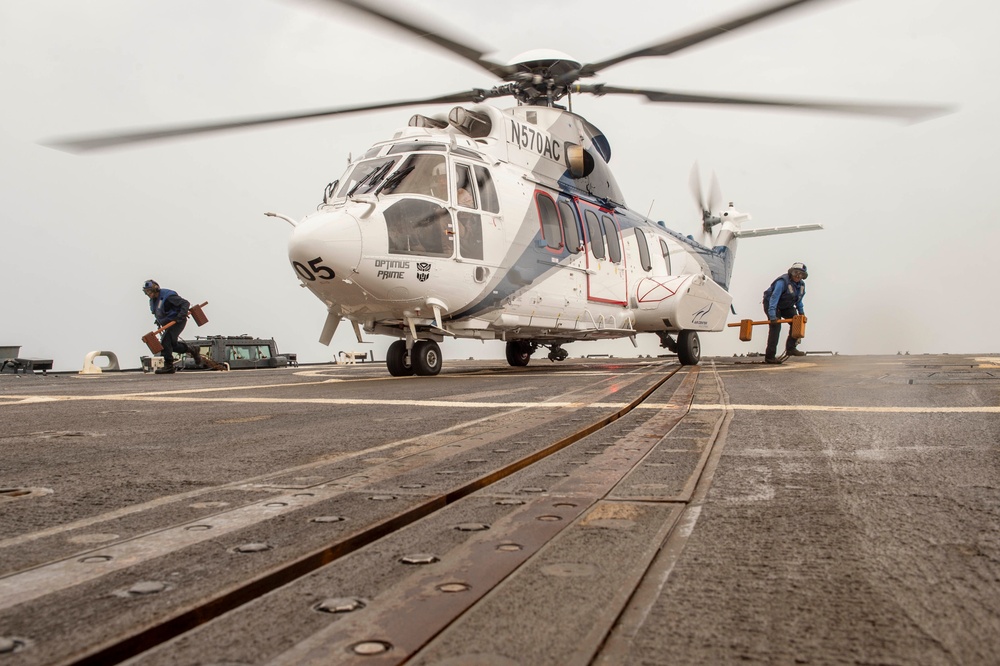 USS Preble Conducts Personnel Transfer
