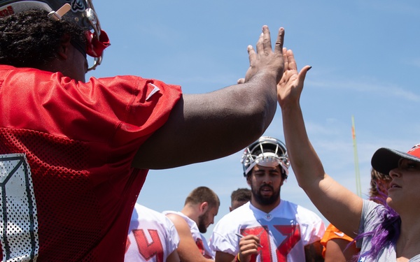 Care Coalition athletes meet Tampa Bucs