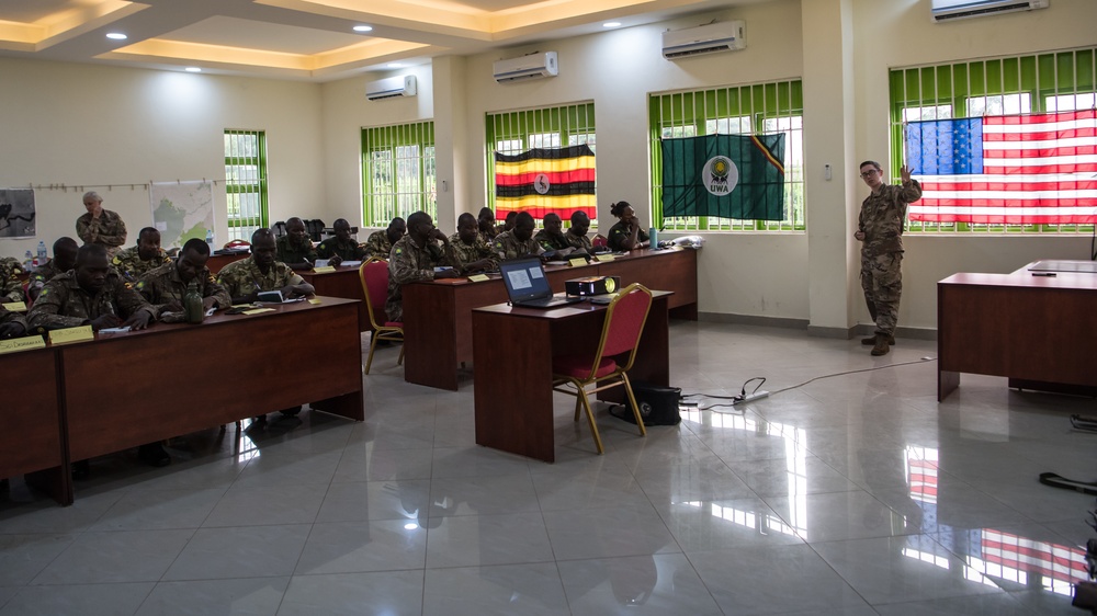 U.S. Army instructs UWA leadership class in Uganda