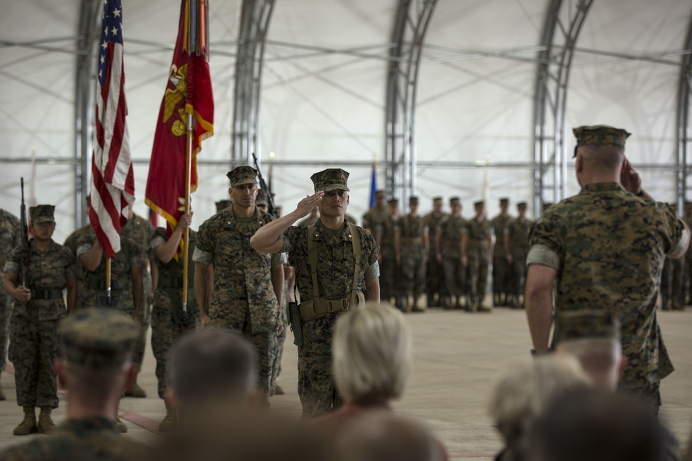 MALS-11 change of command ceremony