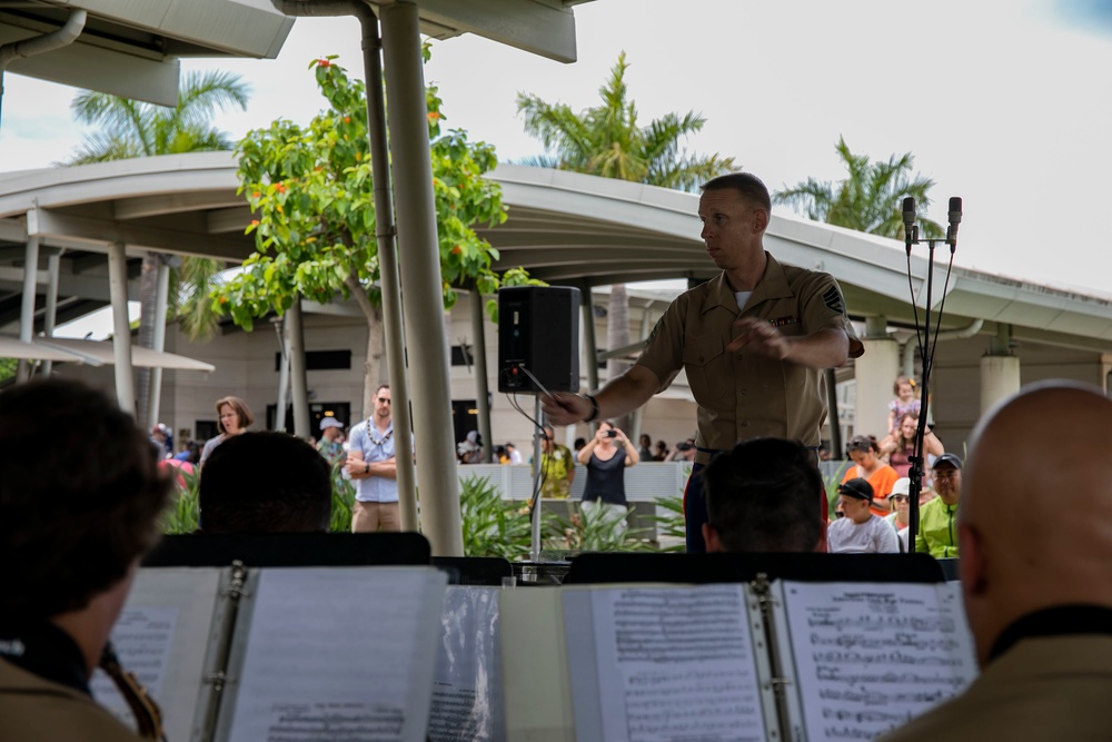 MARFORPAC band performs for Memorial Day
