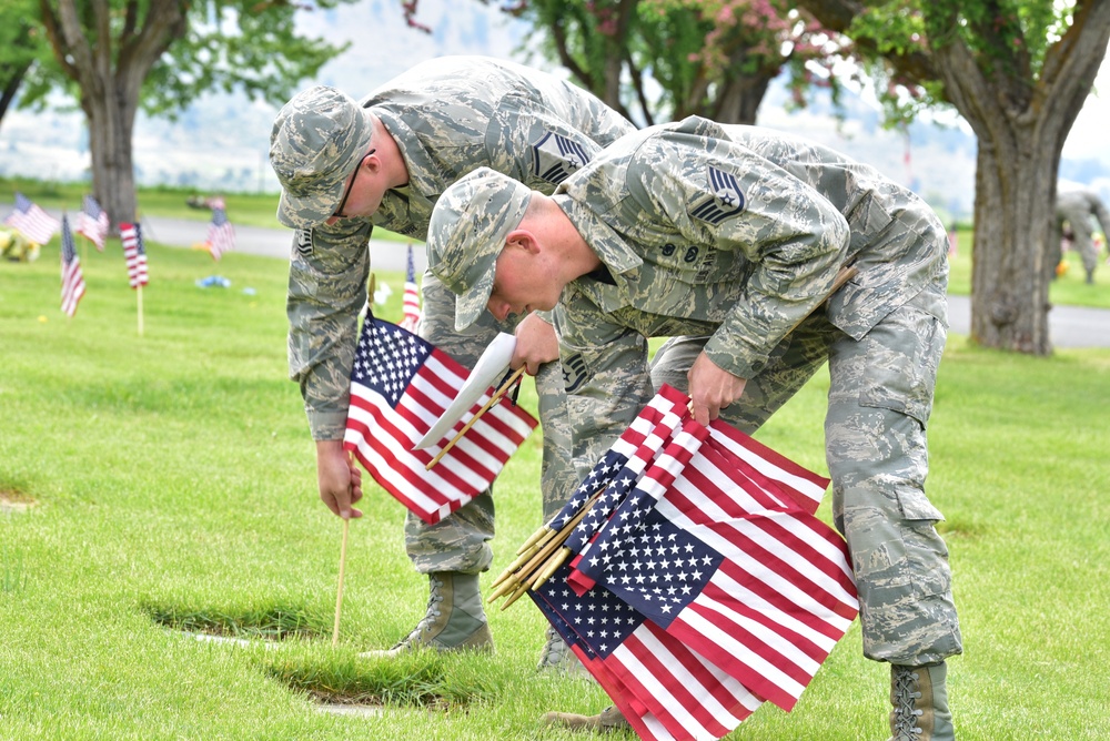 Kingsley Field Airmen honor fallen military for Memorial Day
