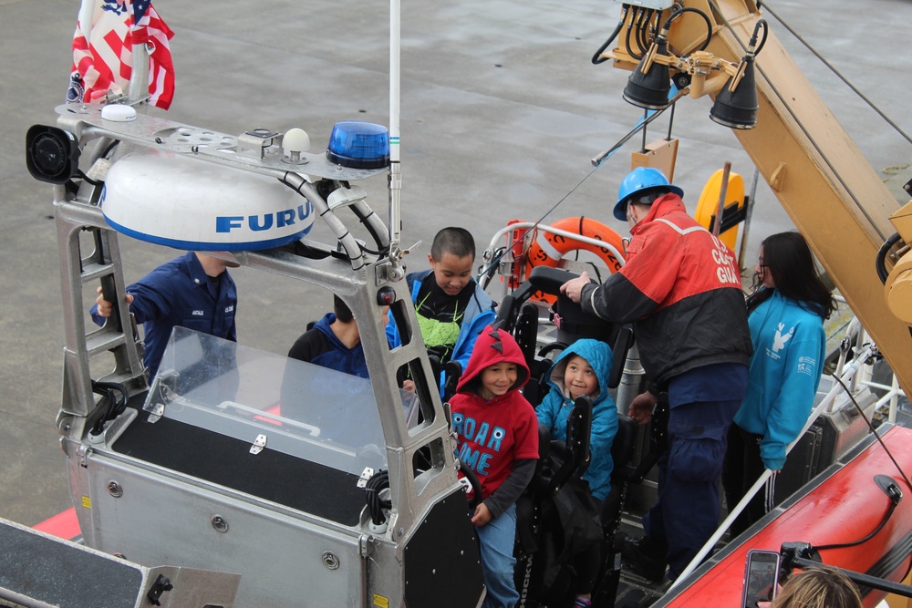 Coast Guard provides Adak students tour of Kodiak-based cutter