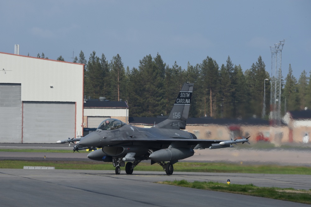 SCANG F-16 returns from ACE 19 mission